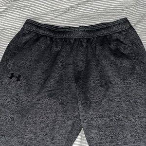 DARK GREY UNDER ARMOUR SWEATPANTS